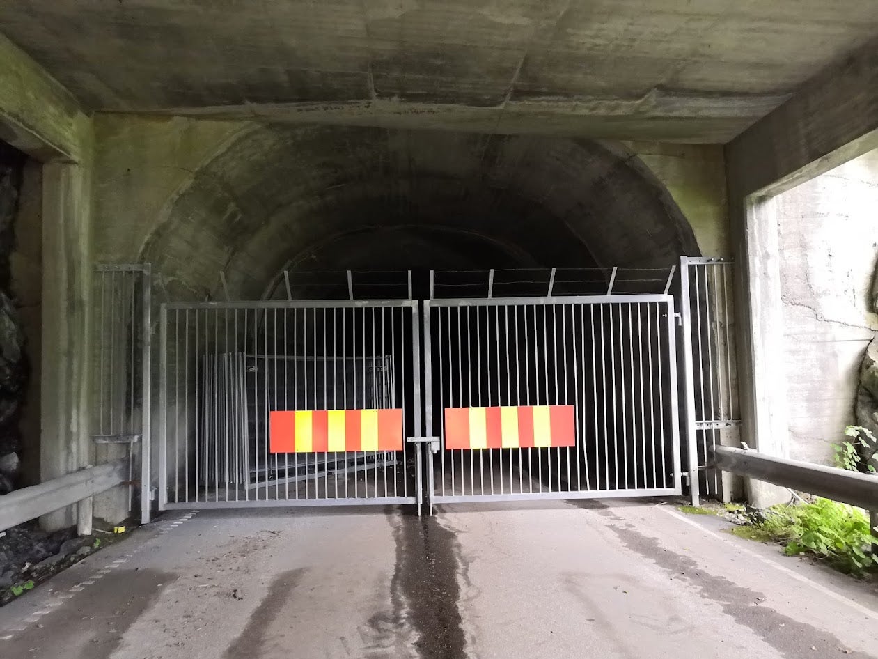 The entrance of a closed tunnel